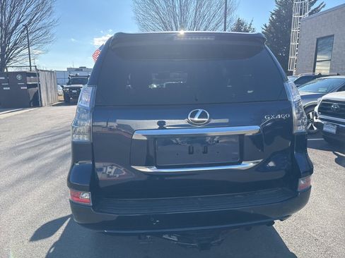 Used 2023 Lexus GX 460 Premium image 5