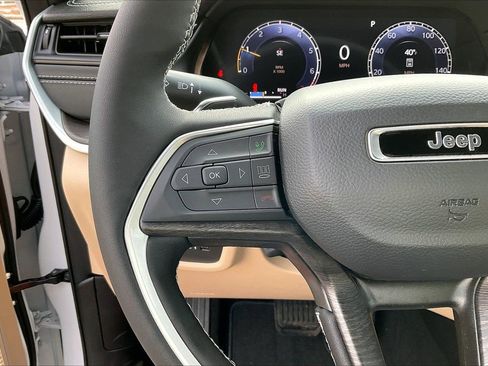 New 2026 Jeep Grand Cherokee L Limited image 31