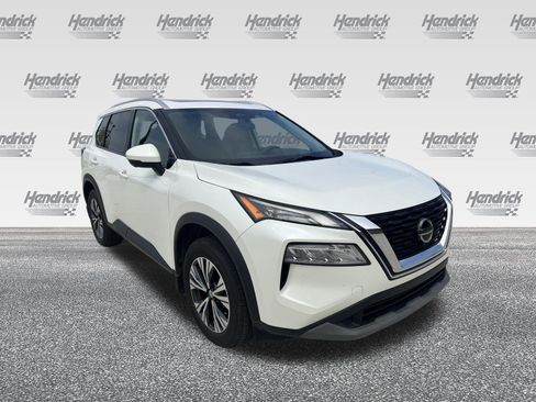 Used 2021 Nissan Rogue SV w/ Premium Package FWD image 2