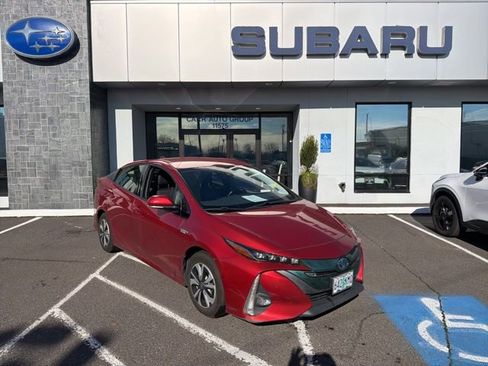 Used 2017 Toyota Prius Prime Advanced image 1