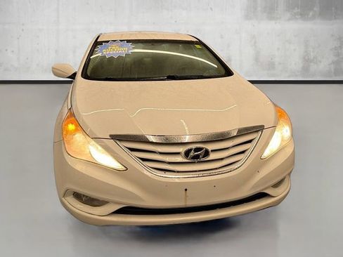 Used 2013 Hyundai Sonata GLS w/ Popular Equipment Pkg image 2