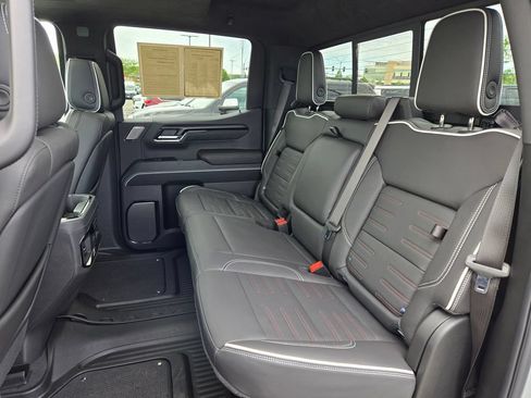 Used 2025 GMC Sierra 1500 AT4X AWD/4WD image 31