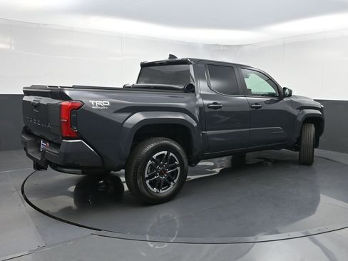 Used 2024 Toyota Tacoma TRD Sport AWD/4WD image 23