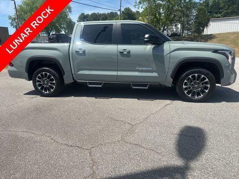 Used 2024 Toyota Tundra SR5 w/ SR5 Premium Package AWD/4WD image 25