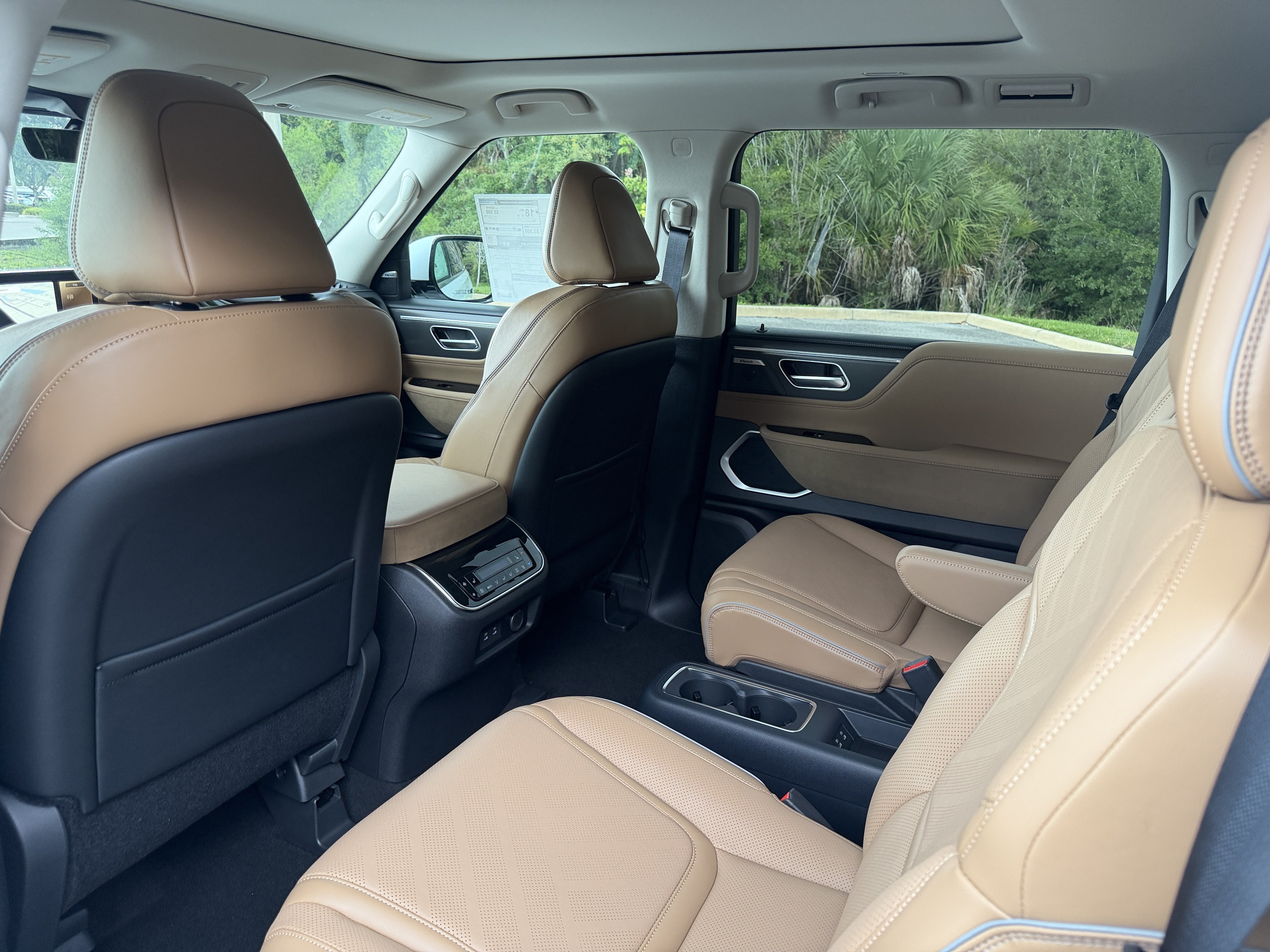 New 2027 INFINITI QX80 Luxe w/ Cargo Package RWD image 18
