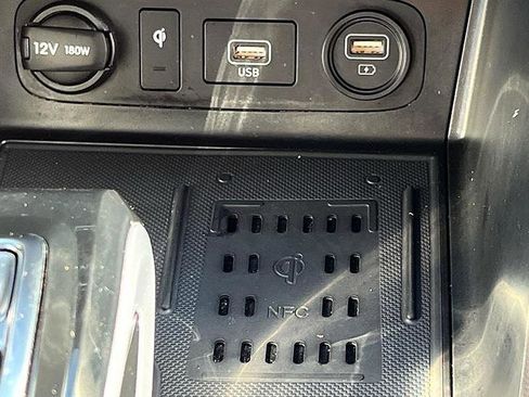 Used 2023 Hyundai Sonata Limited w/ Preferred Accessory Package image 36