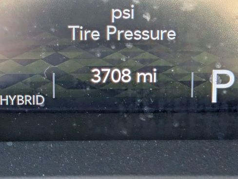 Used 2024 Jeep Wrangler Unlimited Sahara image 25