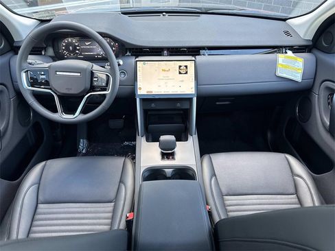 New 2025 Land Rover Discovery Sport S image 17