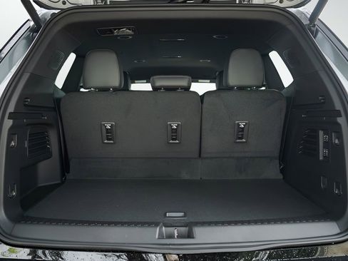 New 2026 Buick Enclave Sport Touring w/ Power Package image 8