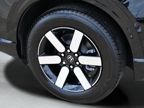 Used 2025 Honda Prologue Touring image 40