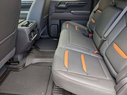 New 2026 GMC Sierra 1500 AT4 w/ AT4 Premium Package AWD/4WD image 17