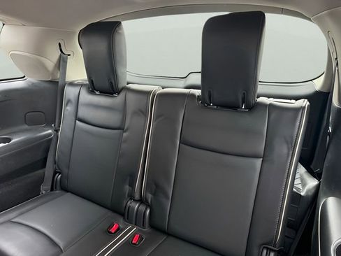 Used 2016 INFINITI QX60 AWD w/ Premium Plus Package image 9