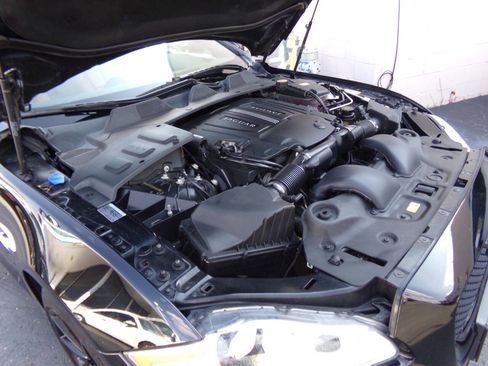 Used 2013 Jaguar XJ AWD image 59