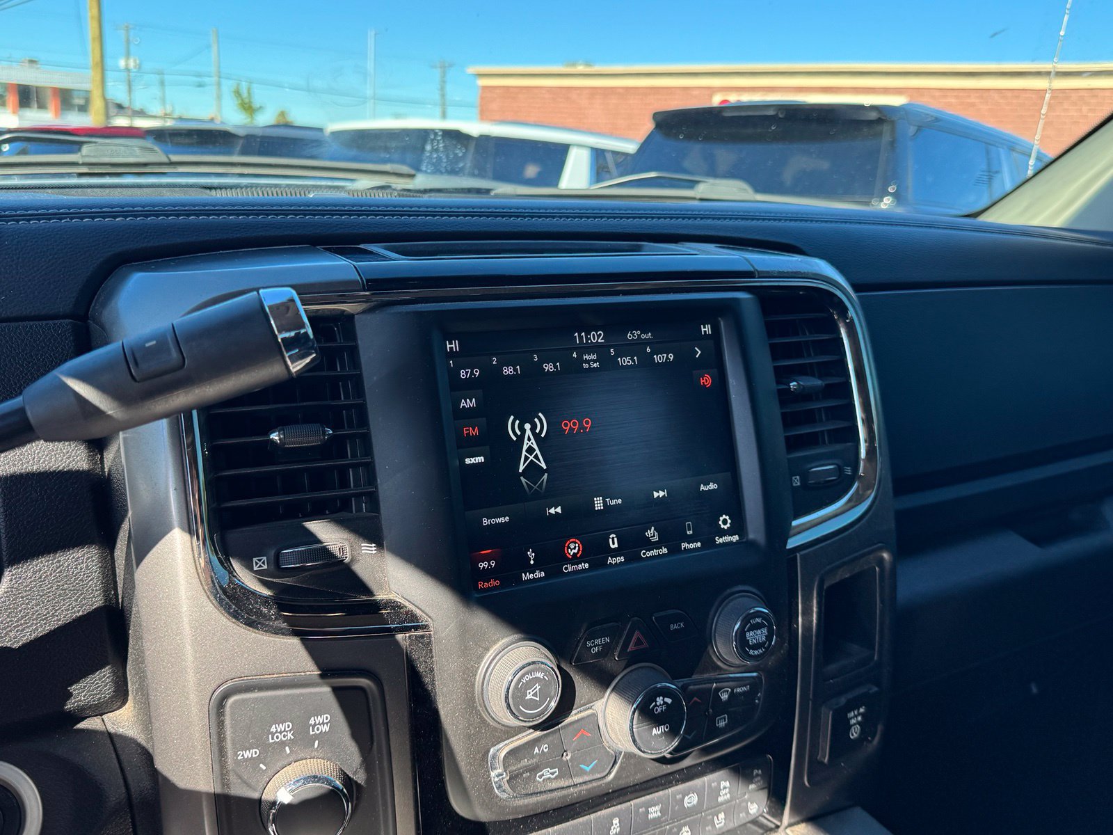 Used 2018 RAM 2500 Laramie w/ Sport Appearance Group AWD/4WD image 18