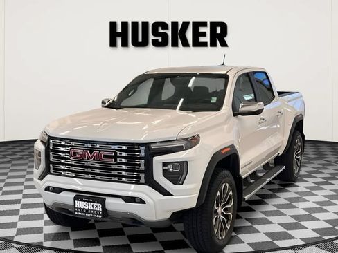 Certified 2025 GMC Canyon Denali AWD/4WD image 6