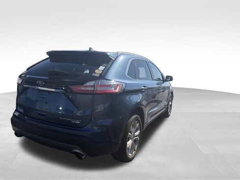 Used 2019 Ford Edge Titanium AWD/4WD image 4