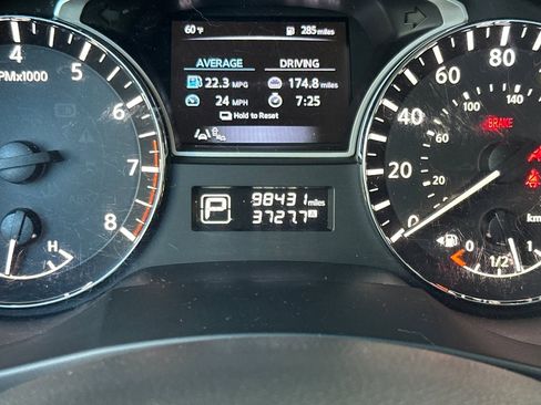 Used 2015 Nissan Altima 3.5 SL FWD image 34