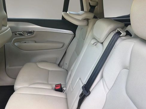 Used 2016 Volvo XC90 T5 Momentum AWD/4WD image 29