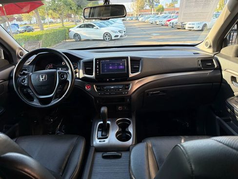 Used 2017 Honda Ridgeline RTL-T image 18