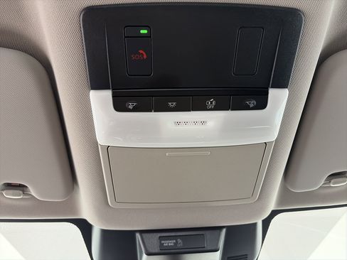 Used 2025 Nissan Rogue SV w/ Rock Creek Premium Package image 31