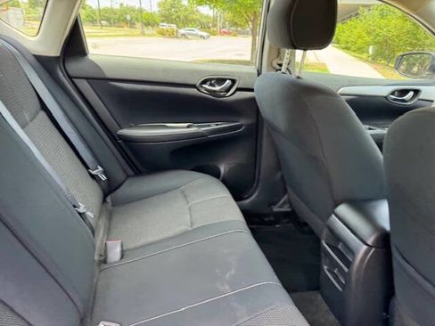 Used 2016 Nissan Sentra S image 15