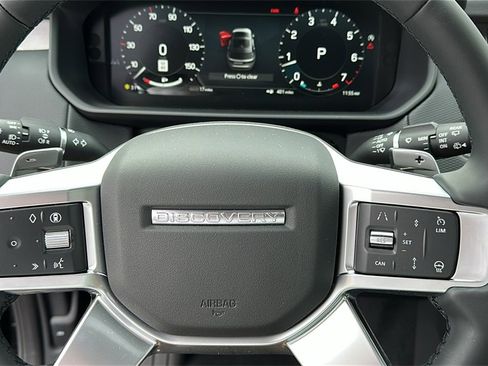 New 2026 Land Rover Discovery Limited Edition image 13