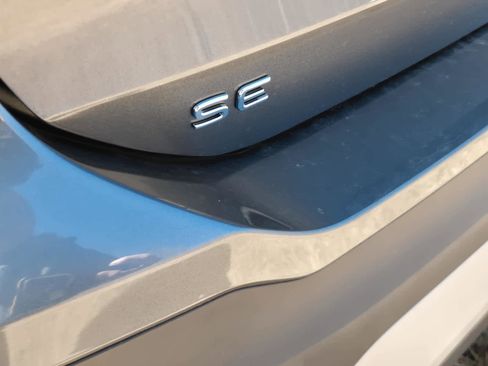 New 2026 Volkswagen Tiguan SE AWD/4WD image 11
