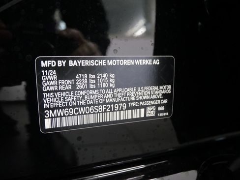 Used 2025 BMW 330i Sedan w/ Premium Package image 30