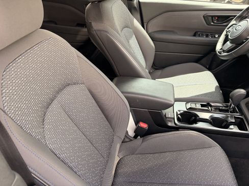 Used 2026 Subaru Forester Premium AWD/4WD image 9