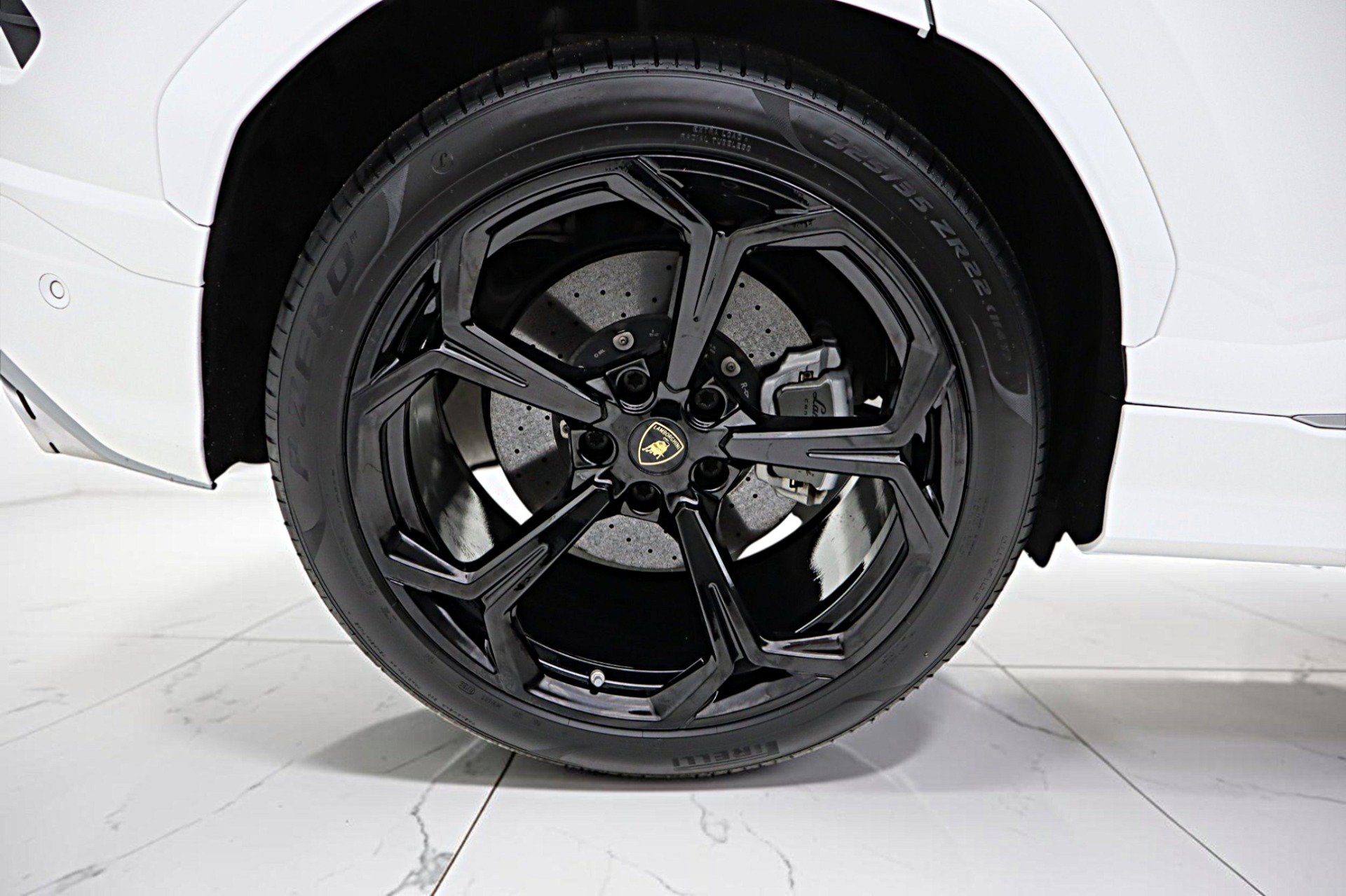 Used 2020 Lamborghini Urus AWD/4WD image 46