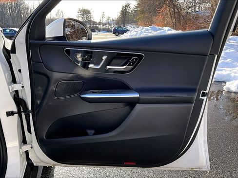 Used 2026 Mercedes-Benz GLC 300 4MATIC image 19