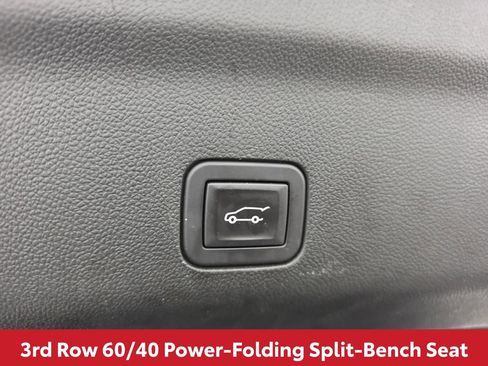 Used 2024 GMC Yukon Denali AWD/4WD image 52