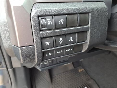 Used 2024 Toyota Tacoma TRD Sport image 16