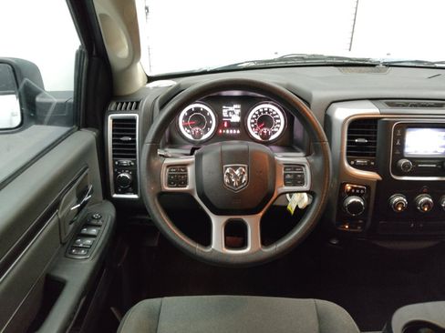 Used 2021 RAM 1500 Classic SLT AWD/4WD image 22