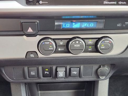 Used 2022 Toyota Tacoma SR5 RWD image 14