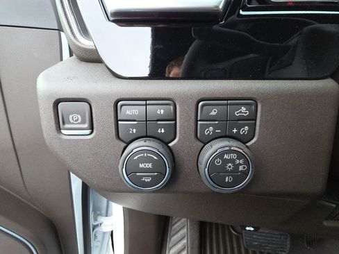 New 2026 Chevrolet Silverado 3500 LTZ w/ LTZ Convenience Package AWD/4WD image 21
