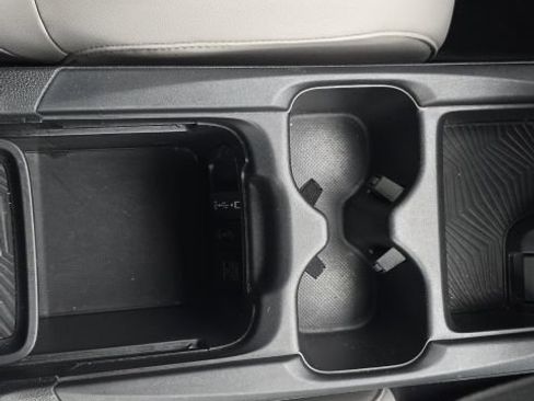 Used 2017 Honda CR-V Touring image 18