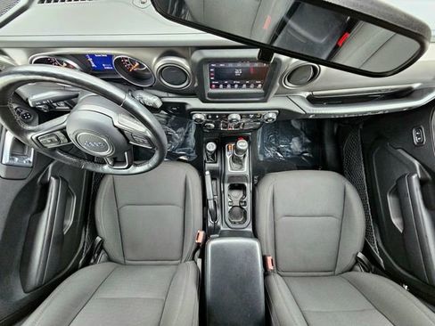 Used 2021 Jeep Wrangler Unlimited Sport AWD/4WD image 28