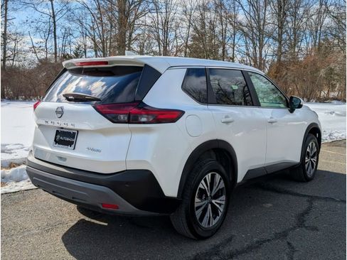 Used 2023 Nissan Rogue SV AWD/4WD image 5