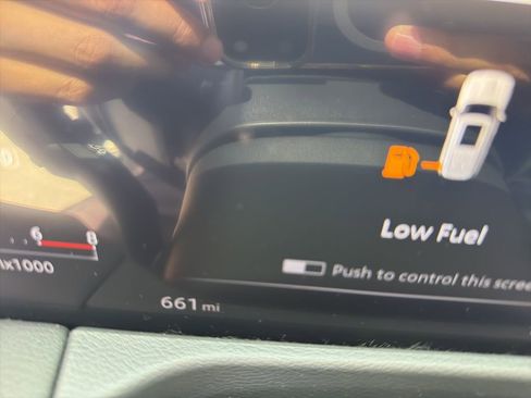 Used 2025 Nissan Armada PRO-4X w/ Pro-4X Premium Package image 13