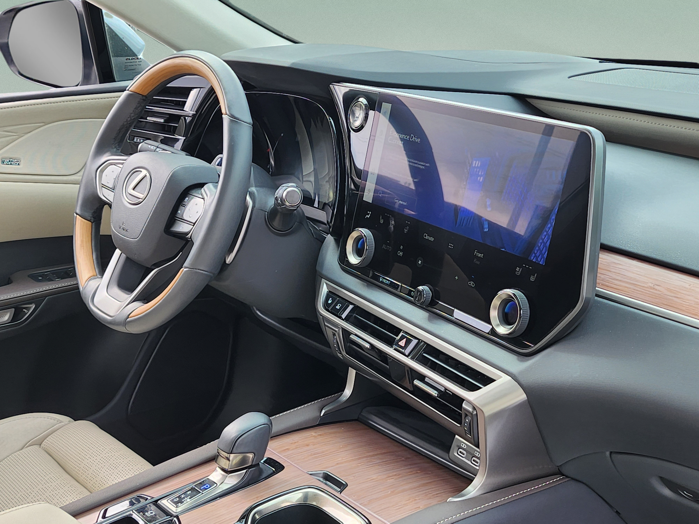 Used 2024 Lexus RX 350 FWD w/ Convenience Package image 28