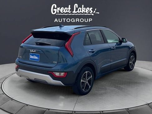 Used 2024 Kia Niro EX FWD image 5