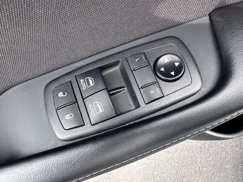 Used 2021 Dodge Challenger R/T Scat Pack RWD image 10