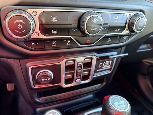 Used 2020 Jeep Wrangler Unlimited Sport S image 19