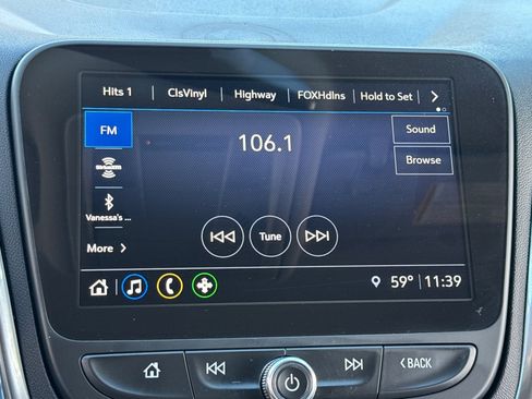 Used 2023 Chevrolet Equinox LT image 23