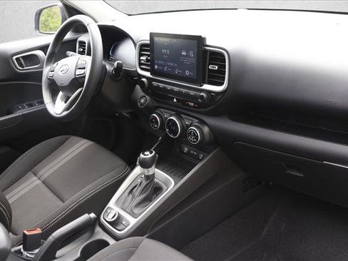 Certified 2026 Hyundai Venue SEL FWD image 28