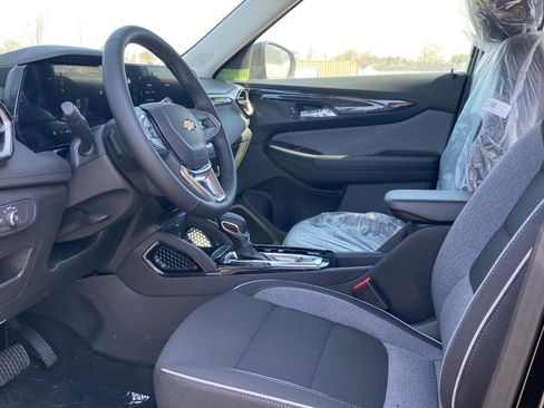 New 2026 Chevrolet TrailBlazer LT w/ Convenience Package AWD/4WD image 11