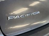 Used 2017 Chrysler Pacifica Limited image 6