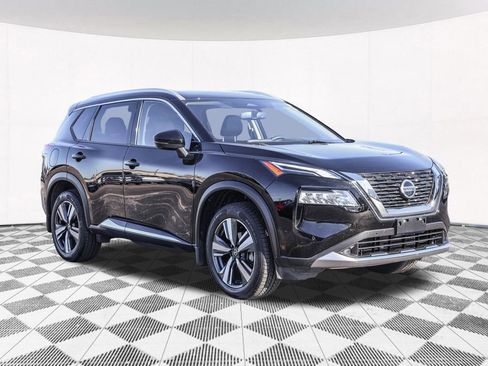 Used 2021 Nissan Rogue Platinum image 11