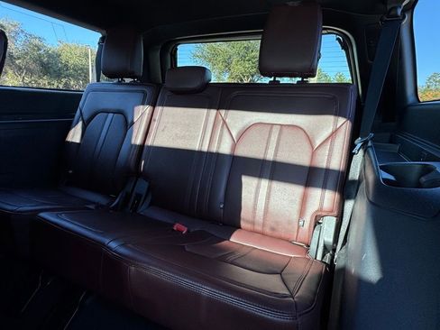 Used 2024 Ford Expedition Max Limited image 18